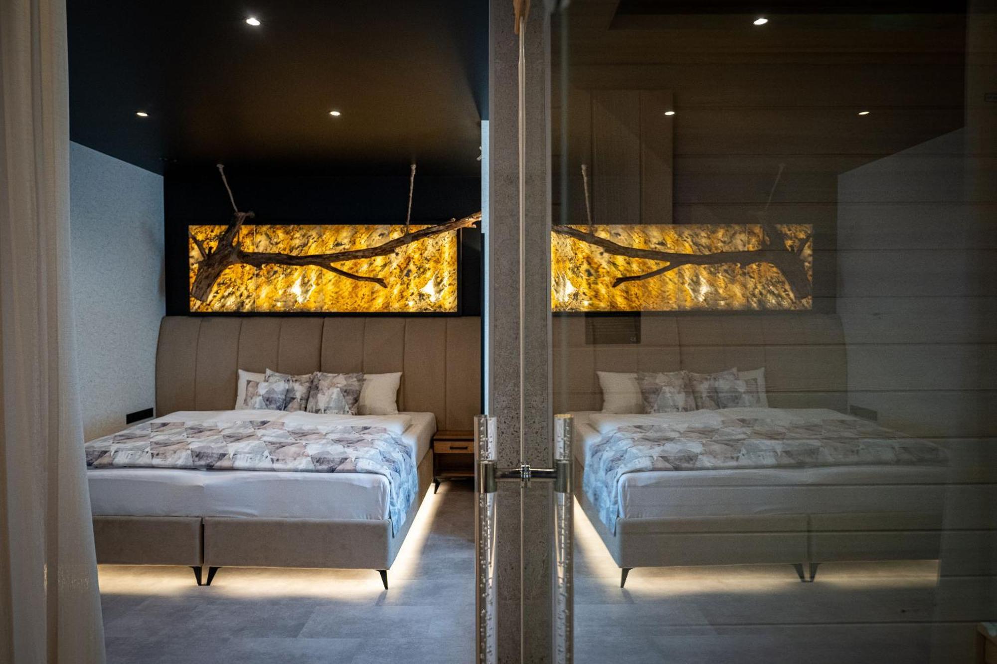 Turul Boutique Rooms & Apartment Szarvas Exteriör bild